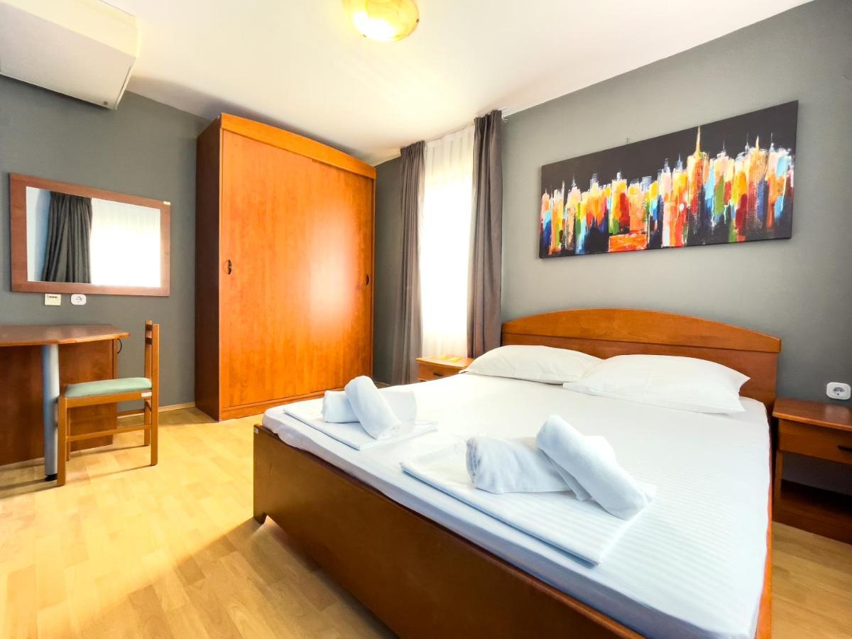 Grand - Premium Rooms & Apartments Selce Exterior foto