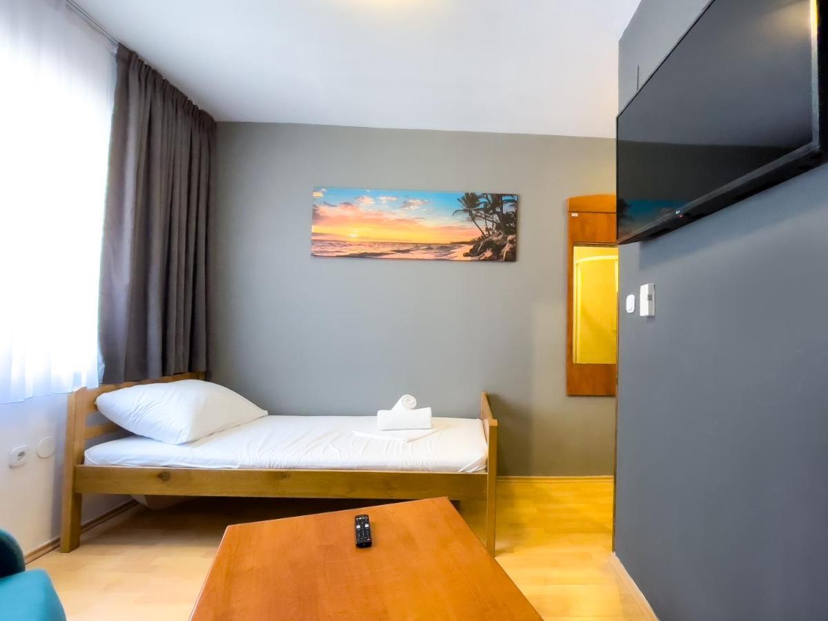 Grand - Premium Rooms & Apartments Selce Exterior foto